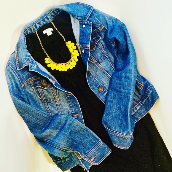 ☀️Lemon Yellow & Gold Statement Necklace - Picture 3 of 4